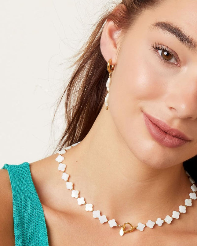 Ketting zeeschelp klavertjes Goud kleur Stainless Steel