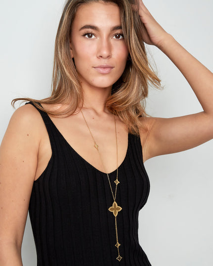 lange ketting met verschillende klaver bedels