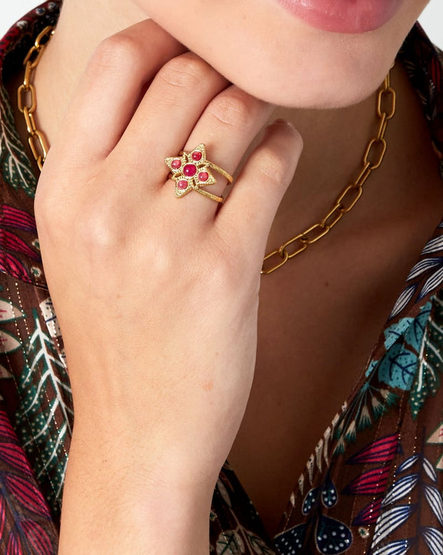 Ring ster met steentjes - Goud kleur/zwart