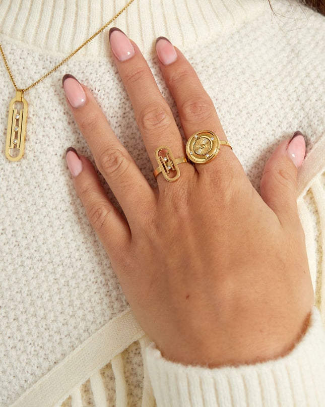 ring rond met steentjes