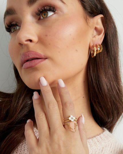 ring met bloemetje en ketting - zwart/ 