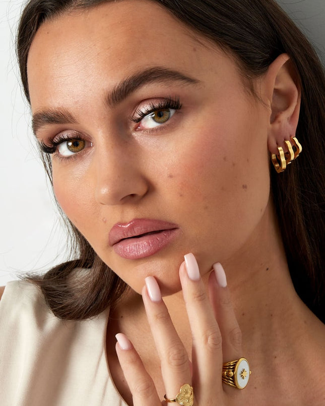 klaver ring met structuur