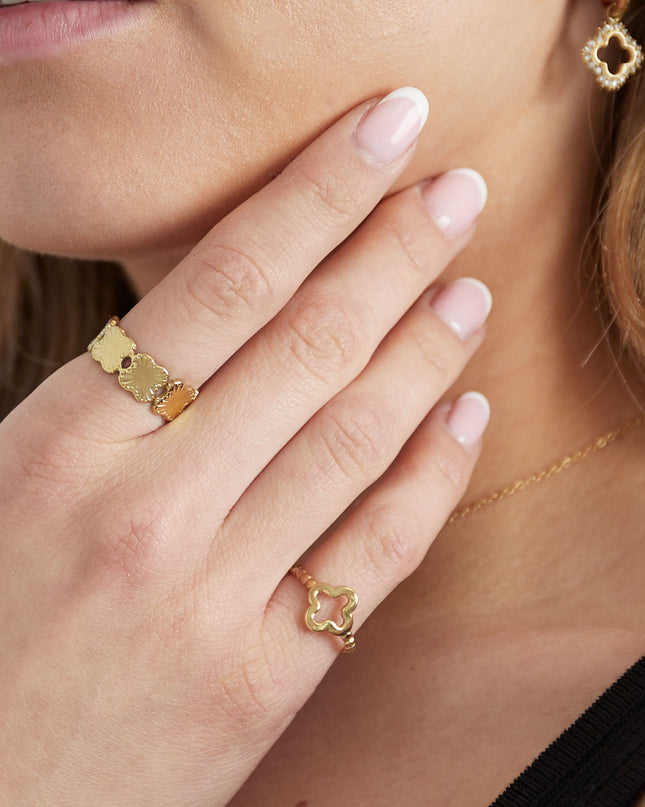 gedraaide ring met klaver