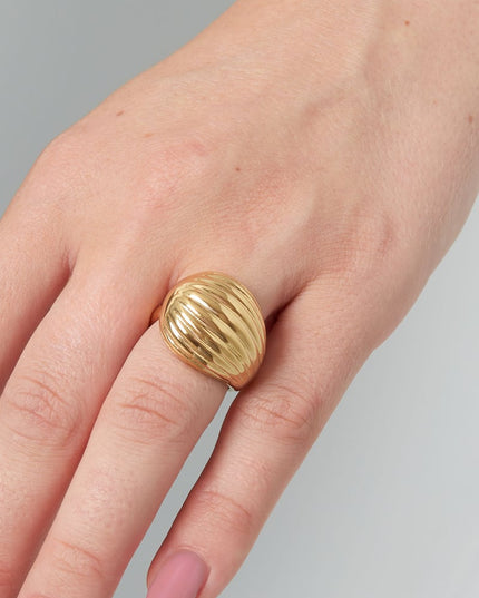 textured wave ring