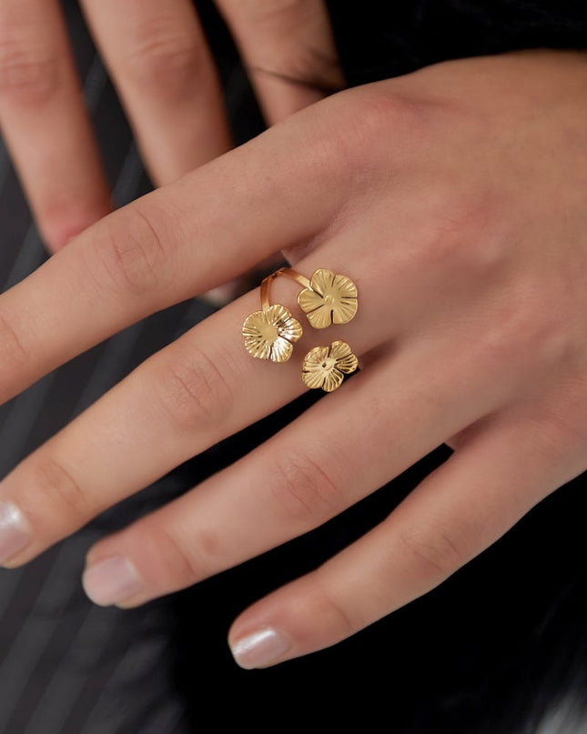 floral trio ring