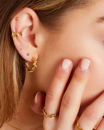 Earcuff lauriervorm Goud kleur Stainless Steel