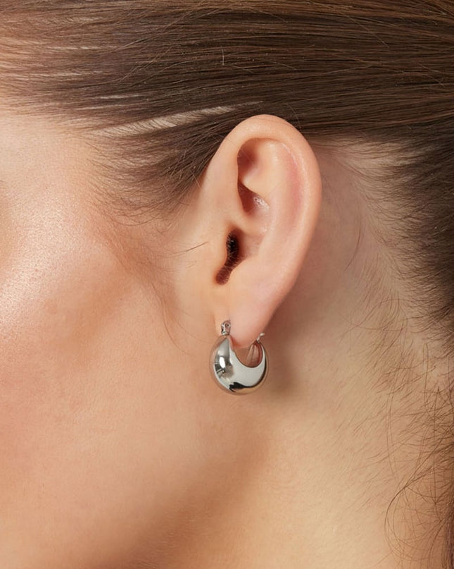 grove halve maan mini oorbellen