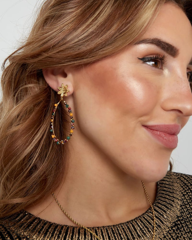 Oorbellen druppel met kraaltjes en bloem - Goud kleur/roze