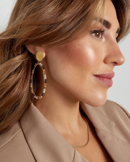 Oorbellen langwerpig met kraaltjes - Goud kleur/beige