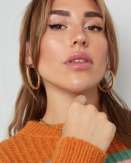 oorbellen gedraaid dik