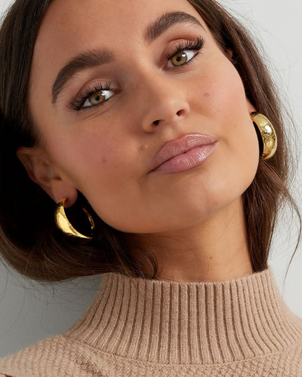 oorbellen subtiele structuur