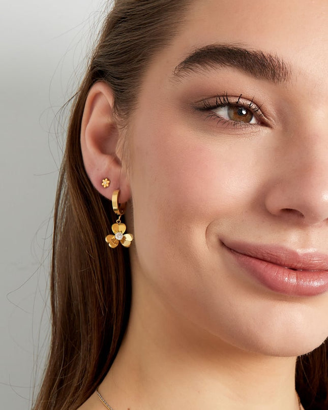 oorbellen bloem met steen