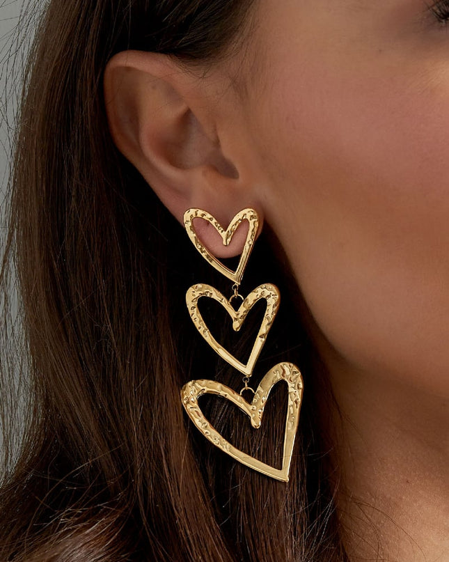 triple hart oorbel met structuur