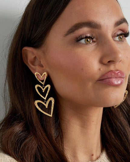 triple hart oorbel met structuur