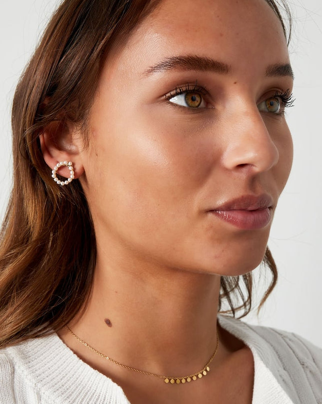 ronde oorbel met parels