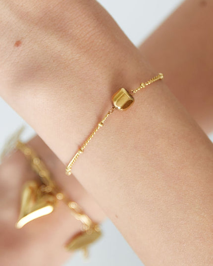 simpele armband met balletjes