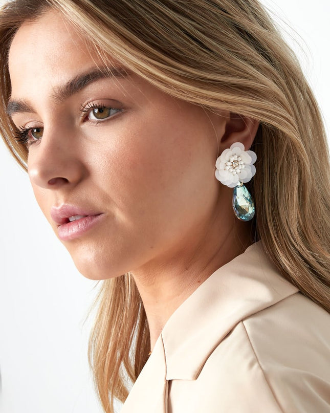 Bloem oorbellen met druppel 