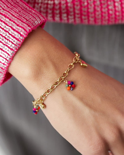 bedelarmband met gekleurde bedels