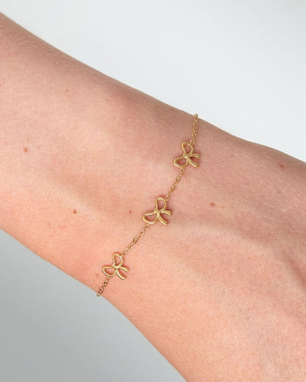 charming bows armband