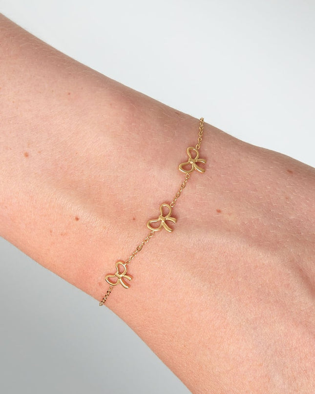 charming bows armband