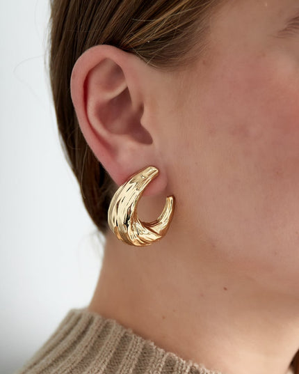 textured elegance oorbellen