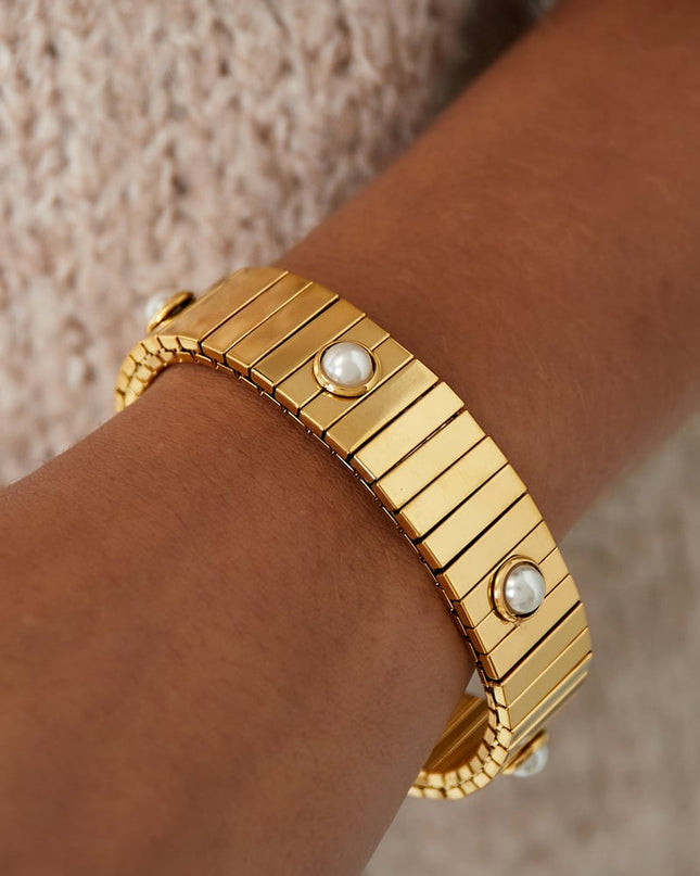 bold elegance armband