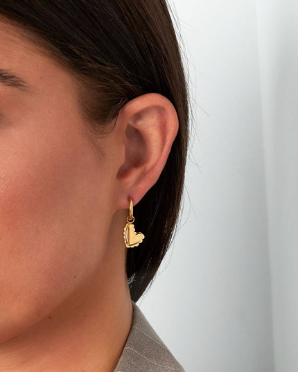 kleine hangende hartjes charm oorbellen