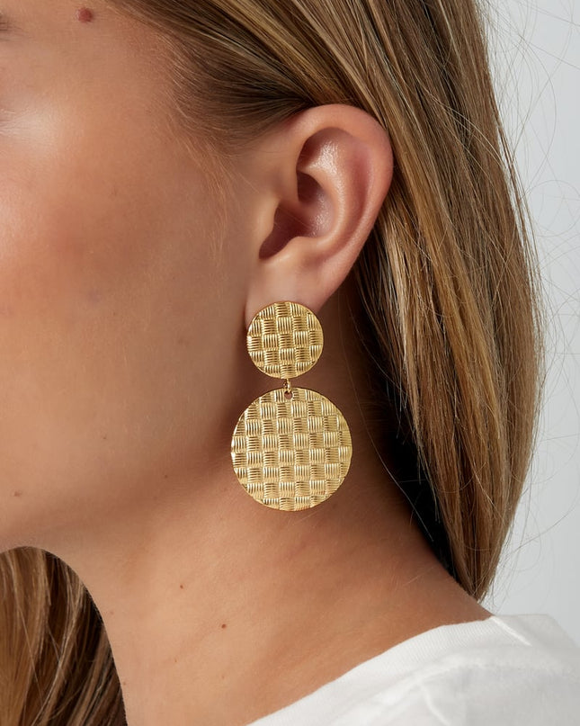 textured rounds oorbellen