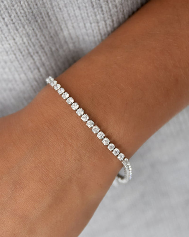 twinkling diamond armband