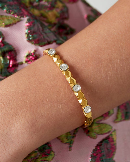 diamond relief armband