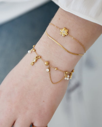 connected love armband