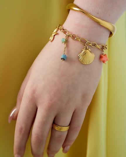 armband party at sea