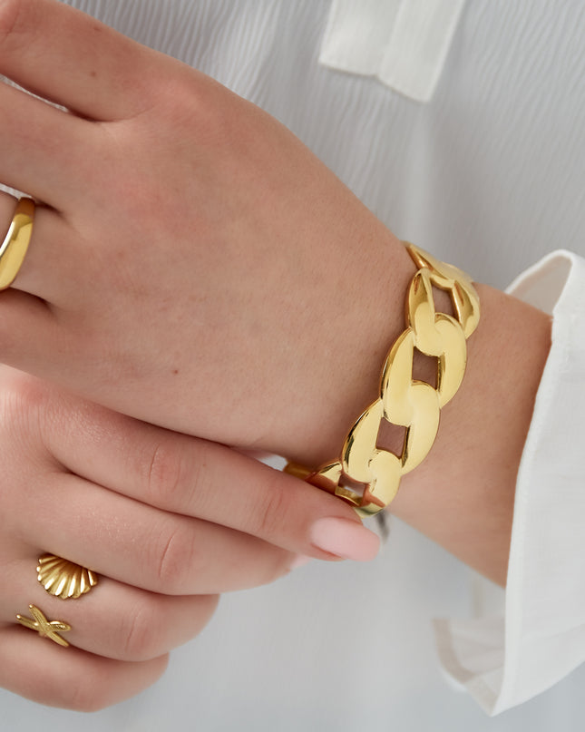 Bold link Bangle