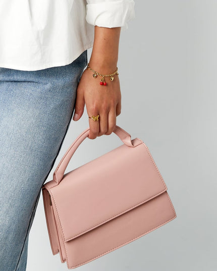 Classic must have tas