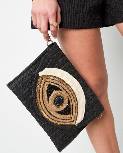 All Eyes on You this Summer tas