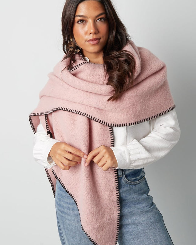 Wintersjaal eenkleurig met zwarte stiksels