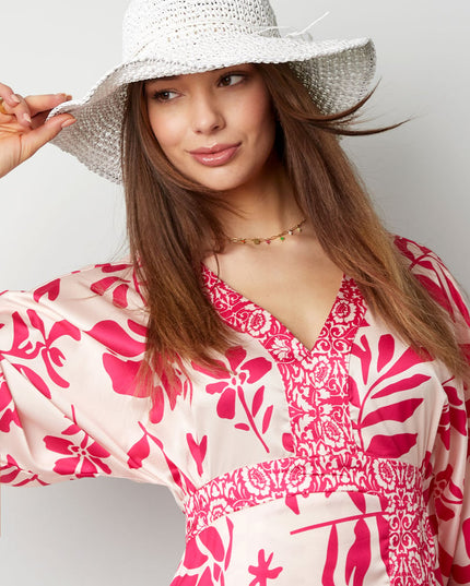 Crochet hat with bow - beige
