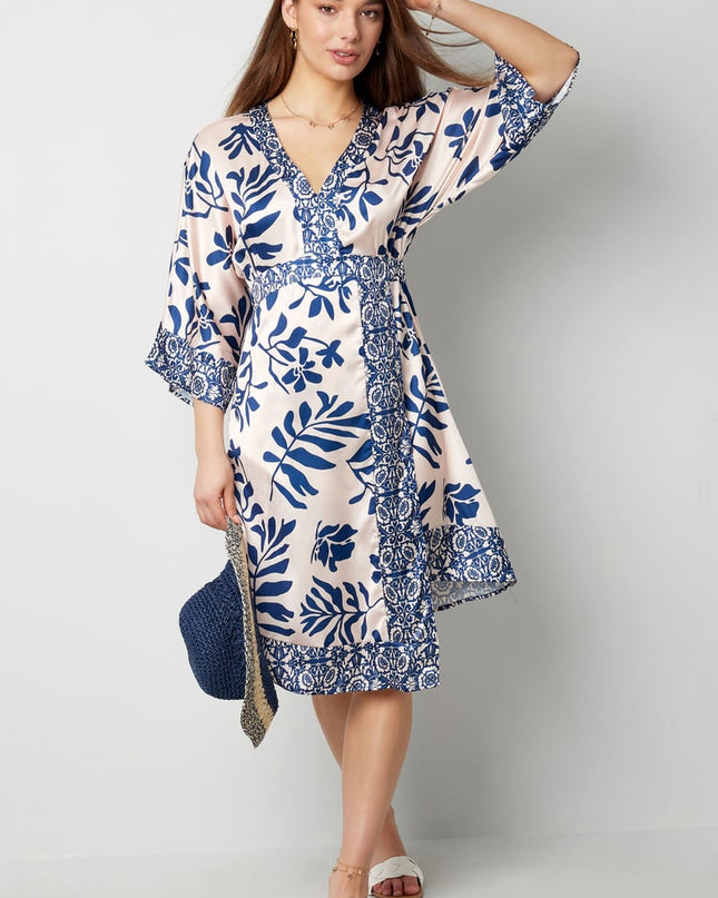 Midi dress with floral print - fuchsia