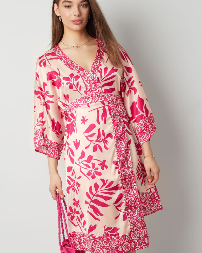 Midi dress with floral print - fuchsia