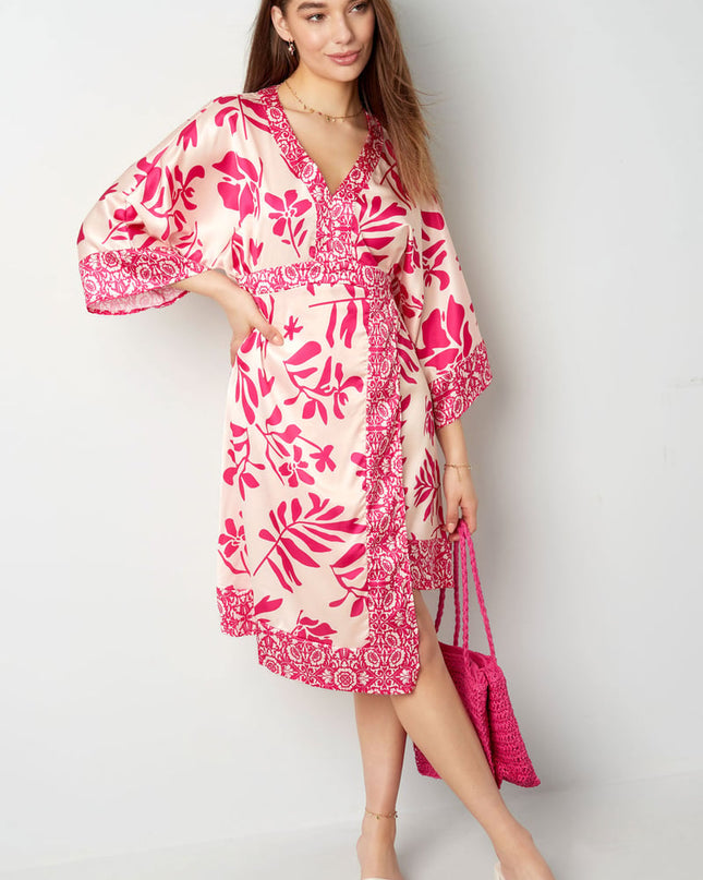 Midi dress with floral print - fuchsia