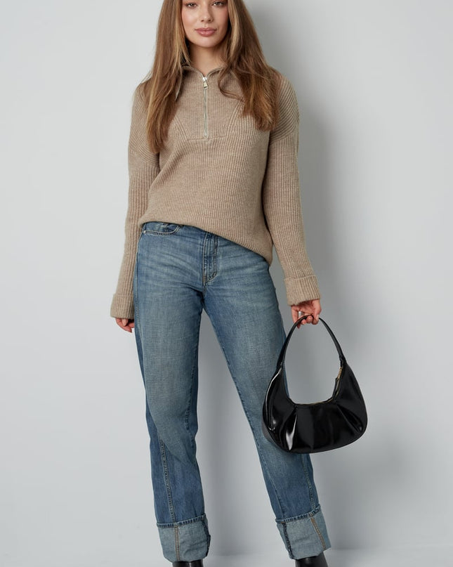 Neutral knit sweater - black