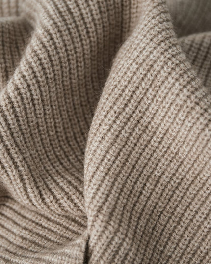 Neutral knit sweater - black