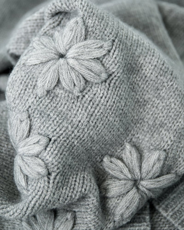 Lovely floral touch sweater - gray