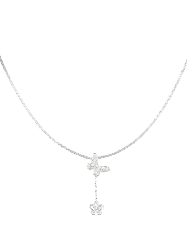 klassieke ketting met vlinder en bloem bedel