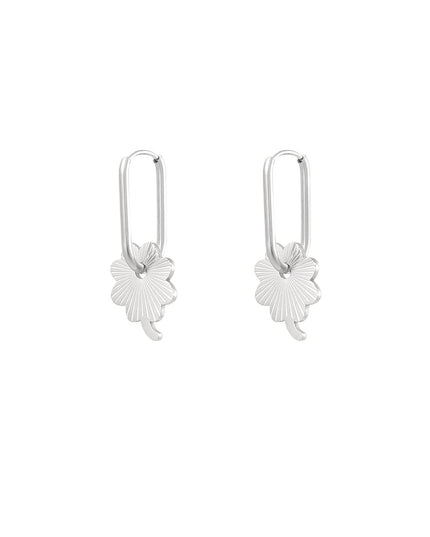 oorbellen langwerpig met bloem