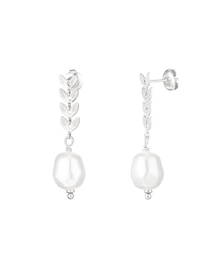 oorbellen met blaatjes en parel