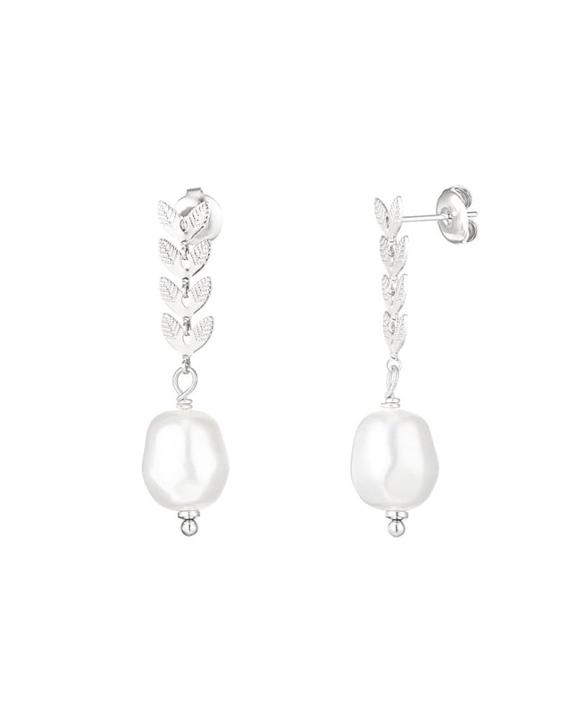 oorbellen met blaatjes en parel