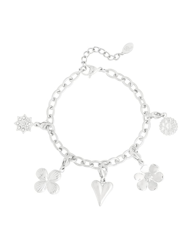 armband met hartvormige bedels