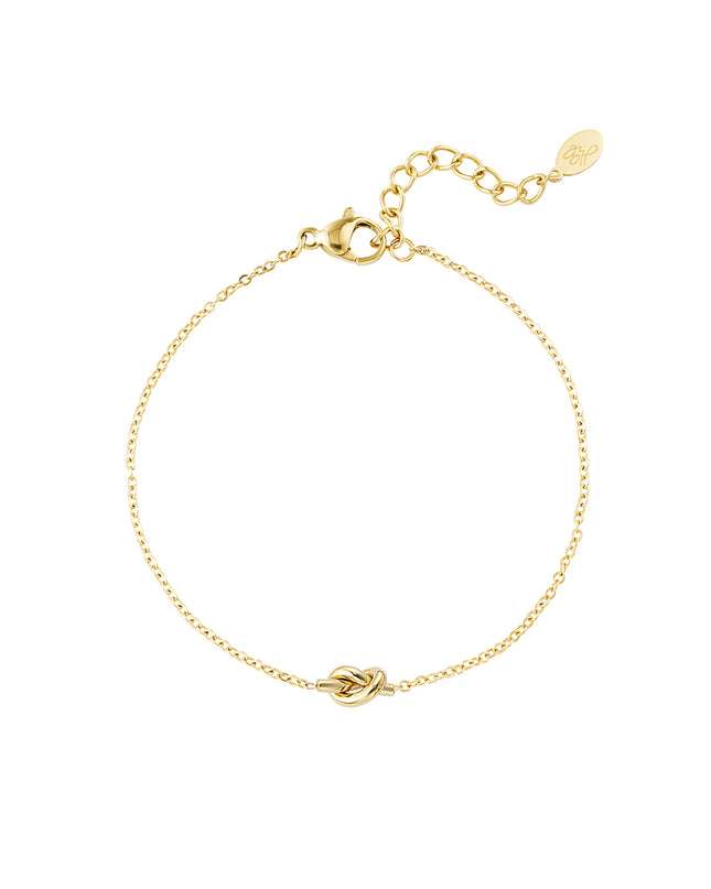 Simpele armband met geknoopte bedel