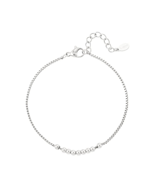 simpele armband met bolletjes